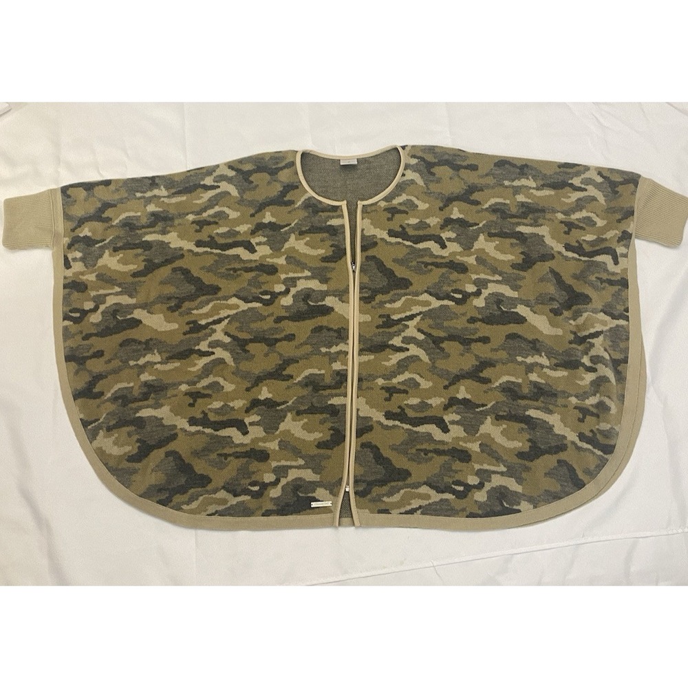Shannie Girl Camo‎ Zip Up Poncho Cape One Size